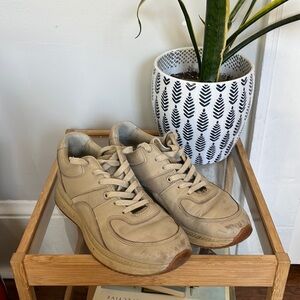 Everlane Tan Sneakers Sz. 7